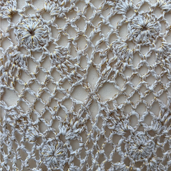 Hand-Crocheted Ivory Knit Tunic with Gold Thread Sz Sm - Picture 3 of 9